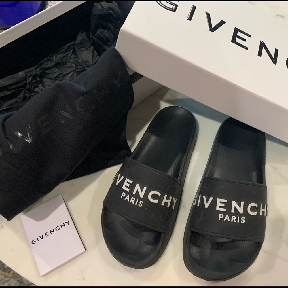 Givenchy Sandals w/box, tag and dust bag